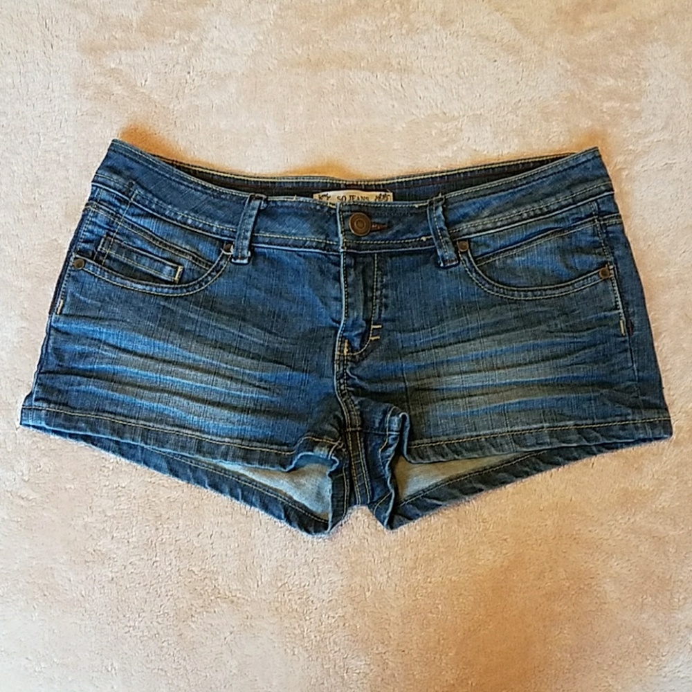 Shorts 💙 - Picture 2 of 8